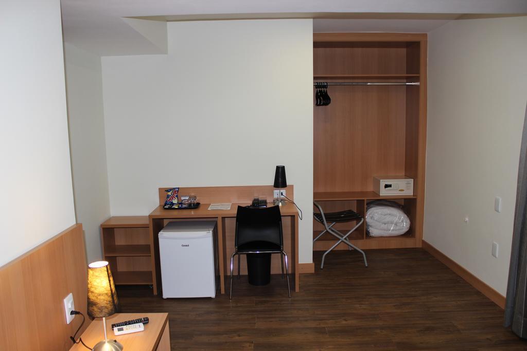 Vertentes Suites Hotel Conselheiro Lafaiete Esterno foto